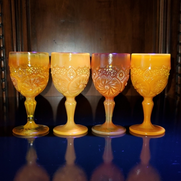(4) Vntg "Buzz Saw" Glowing Orange Selenium Goblets by both Degenhart & Boyd - Picture 15 of 16